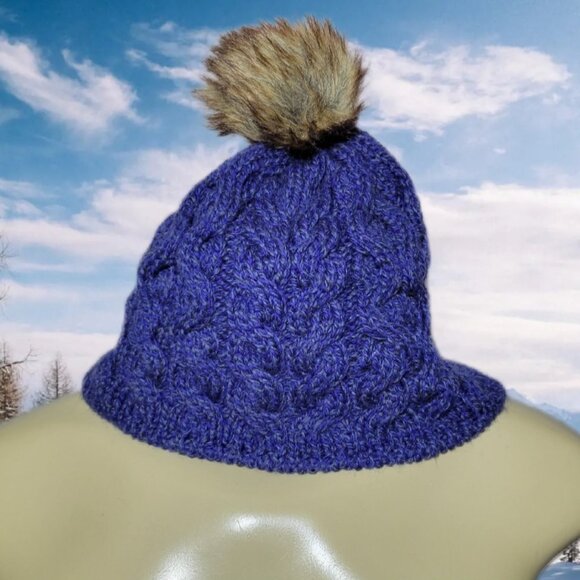 ❄️Aran Sweater Warm Blue Purple Chunky Cable Knit Pom Pom Hat 100% Merino Wool - Picture 2 of 5